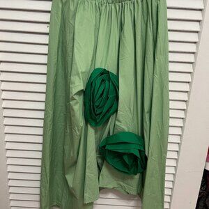 UNIQUE LIME GREEN SKIRT WITH LARGE ROSES!